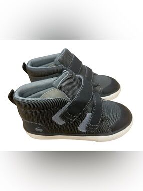 See Kai Run Dean Adapt II Black sneakers